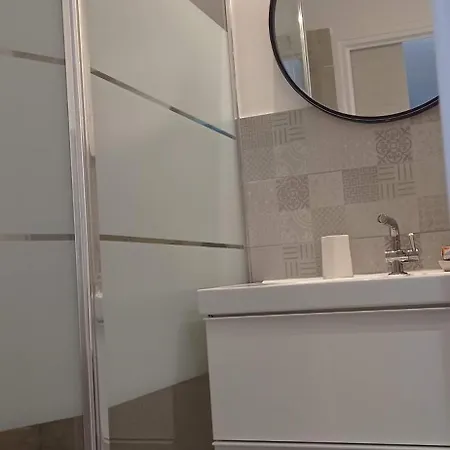 Au Calme Appartement Vallauris